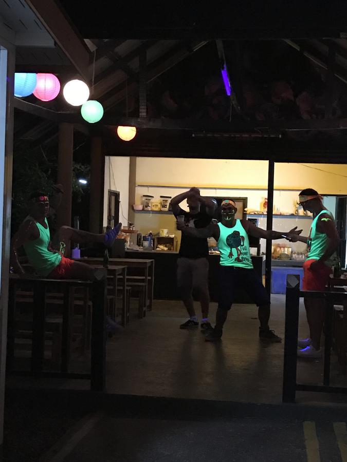 Sea Hug Hostel パンガン島 エクステリア 写真
